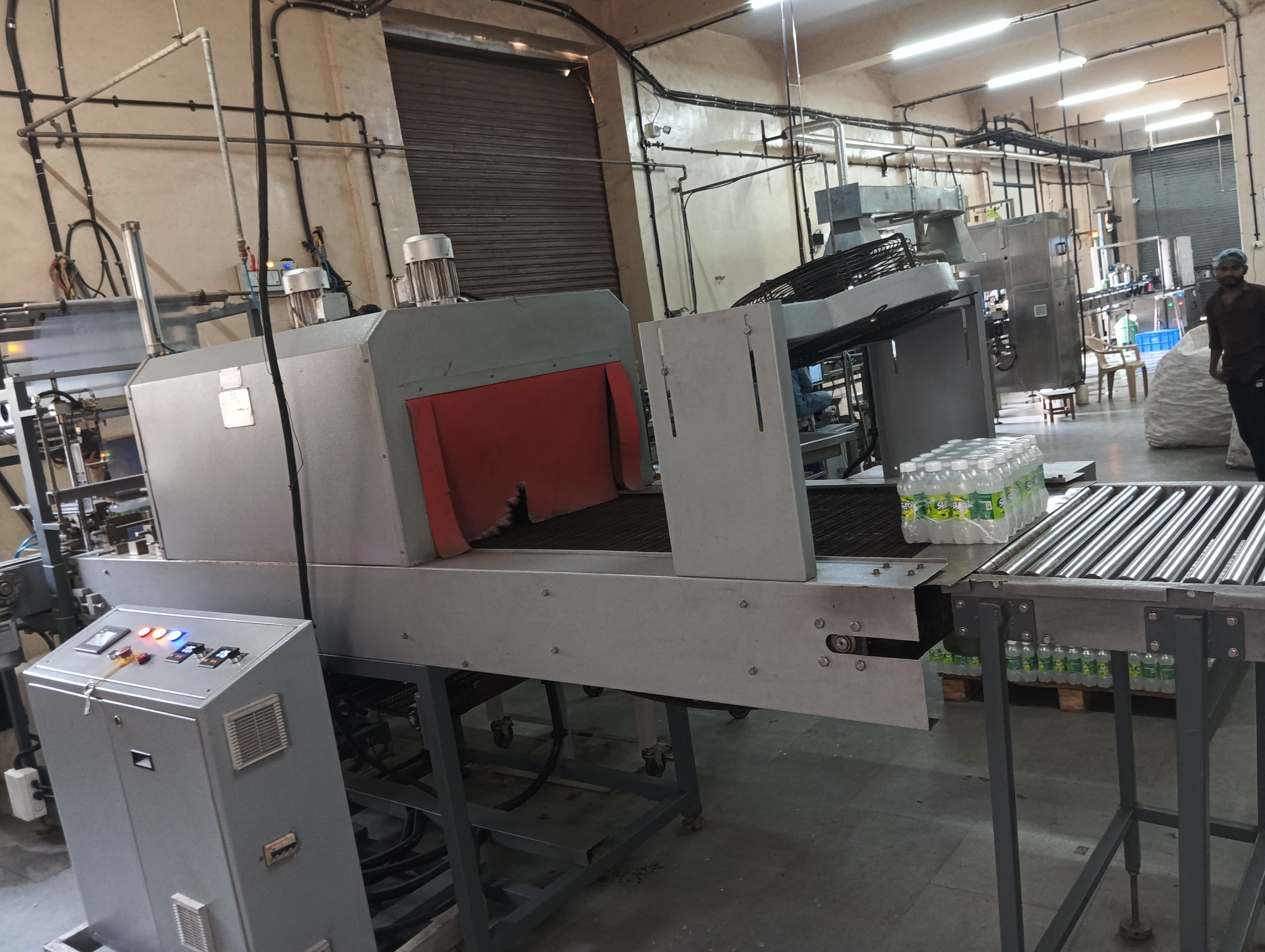 Automated Shrink Wrapping Tunnel